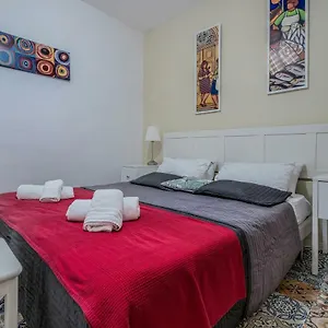 Ajkla Mansion Πανσιόν