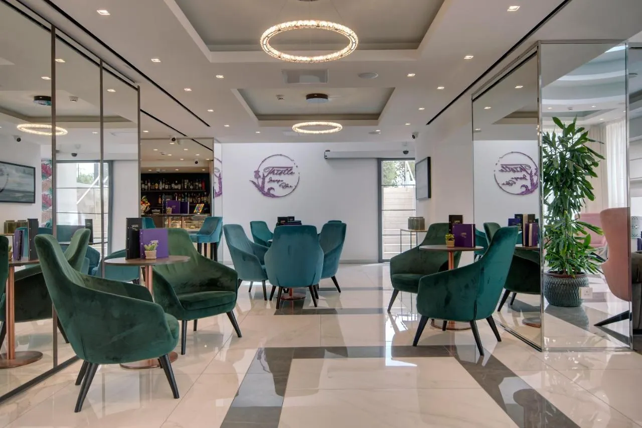 Urban Valley Resort & Spa San Gwann Hotel