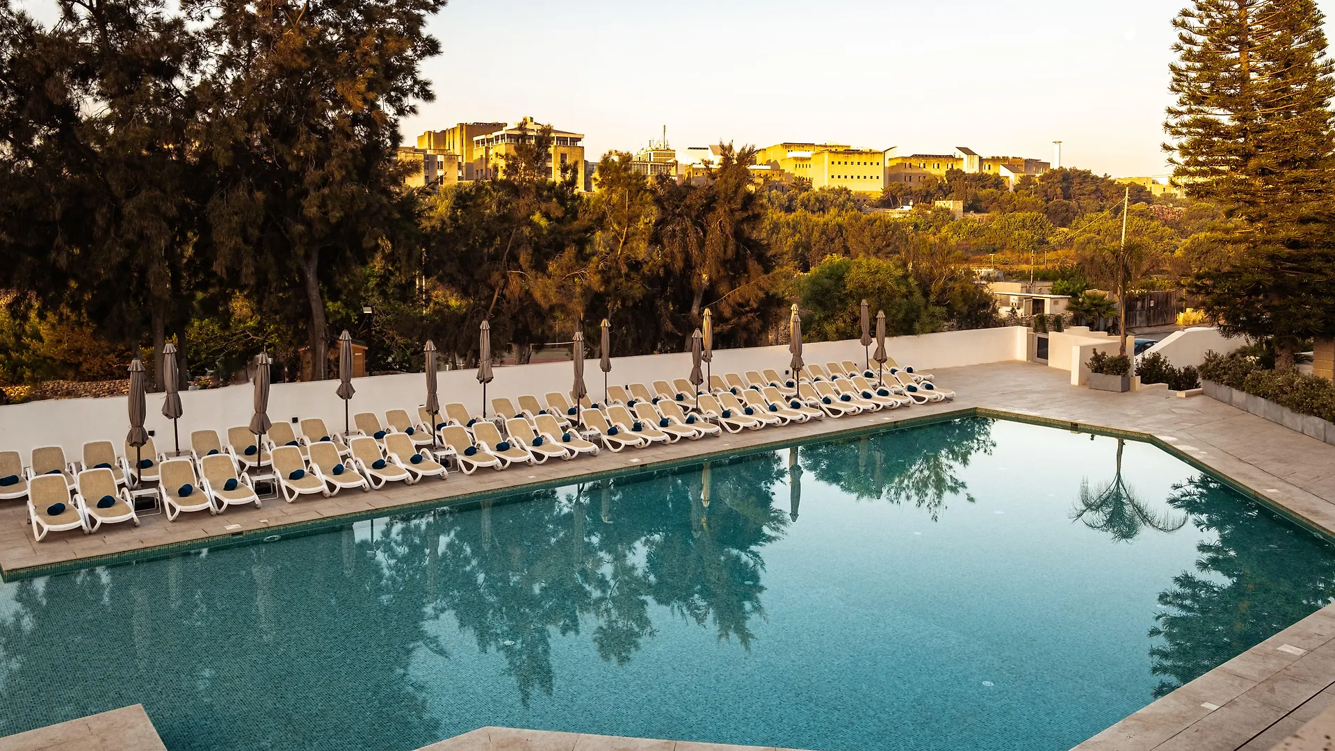 Urban Valley Resort & Spa San Gwann Hotel